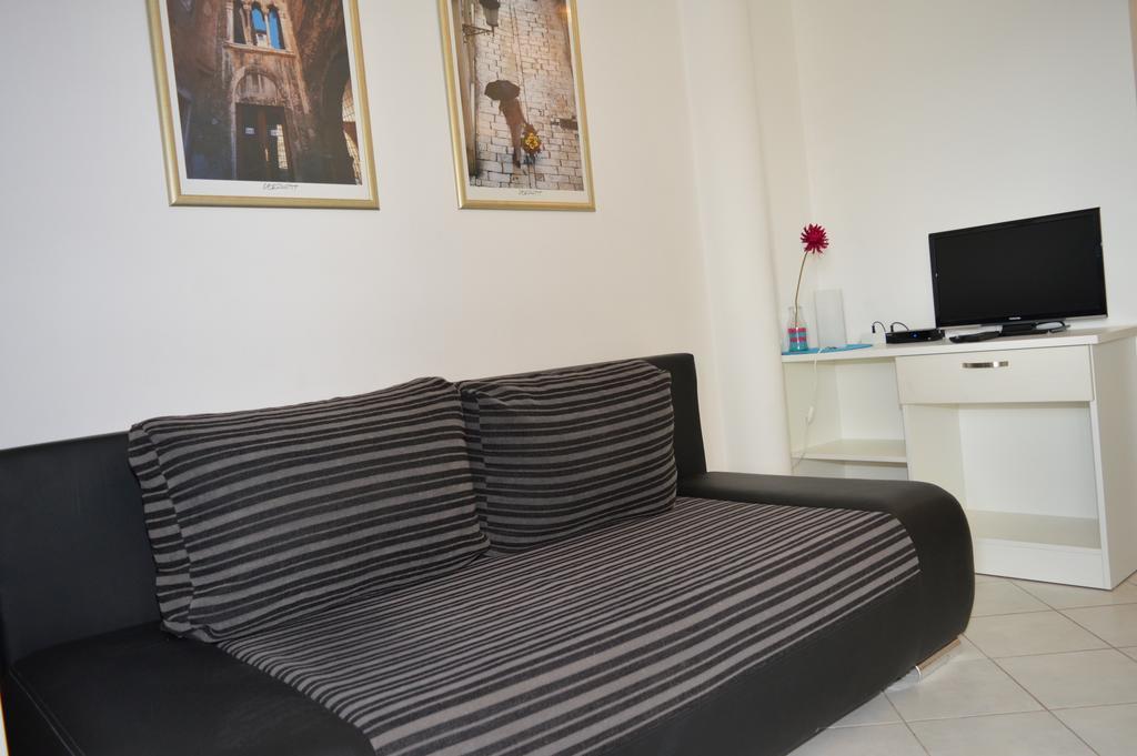 Permarinus Apartments بودْسْتغانا الغرفة الصورة