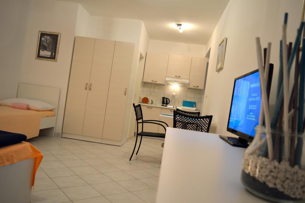 Permarinus Apartments بودْسْتغانا الغرفة الصورة